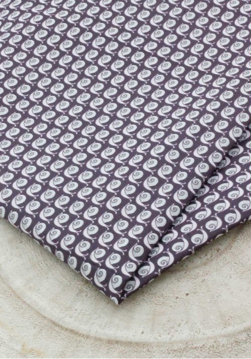 Coupon 100x145cm - Coton violet à imprimé escargots