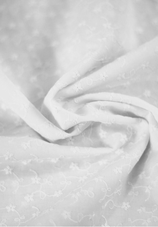 Tissu Brodé Festonné Fleuri - Blanc